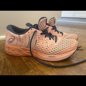 ASICS Noosa FF 2 running shoes, size 7.5